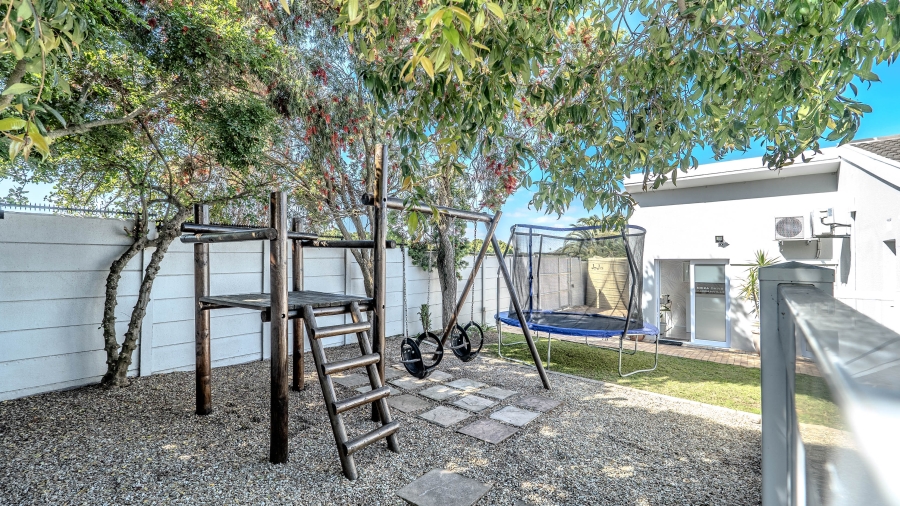 5 Bedroom Property for Sale in De Bron Western Cape